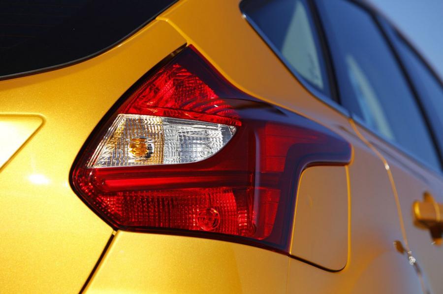  Ford Focus 2012 года  (фото 48 из 62)